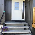 Koselig Rom I Studentfelleskap 홈스테이 *